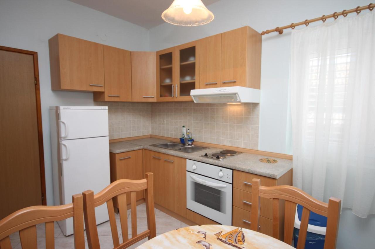 Apartments With A Parking Space Tkon, Pasman - 6216 외부 사진