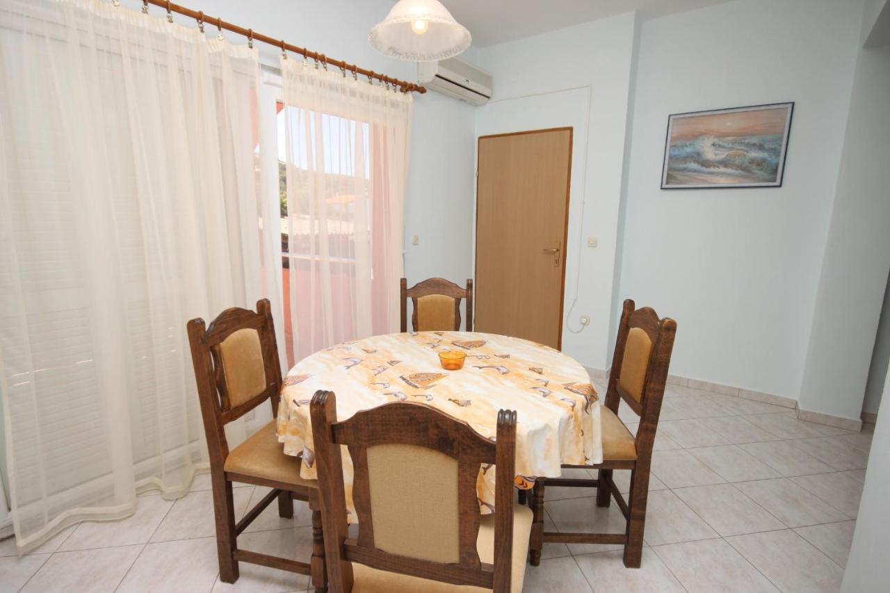 Apartments With A Parking Space Tkon, Pasman - 6216 외부 사진