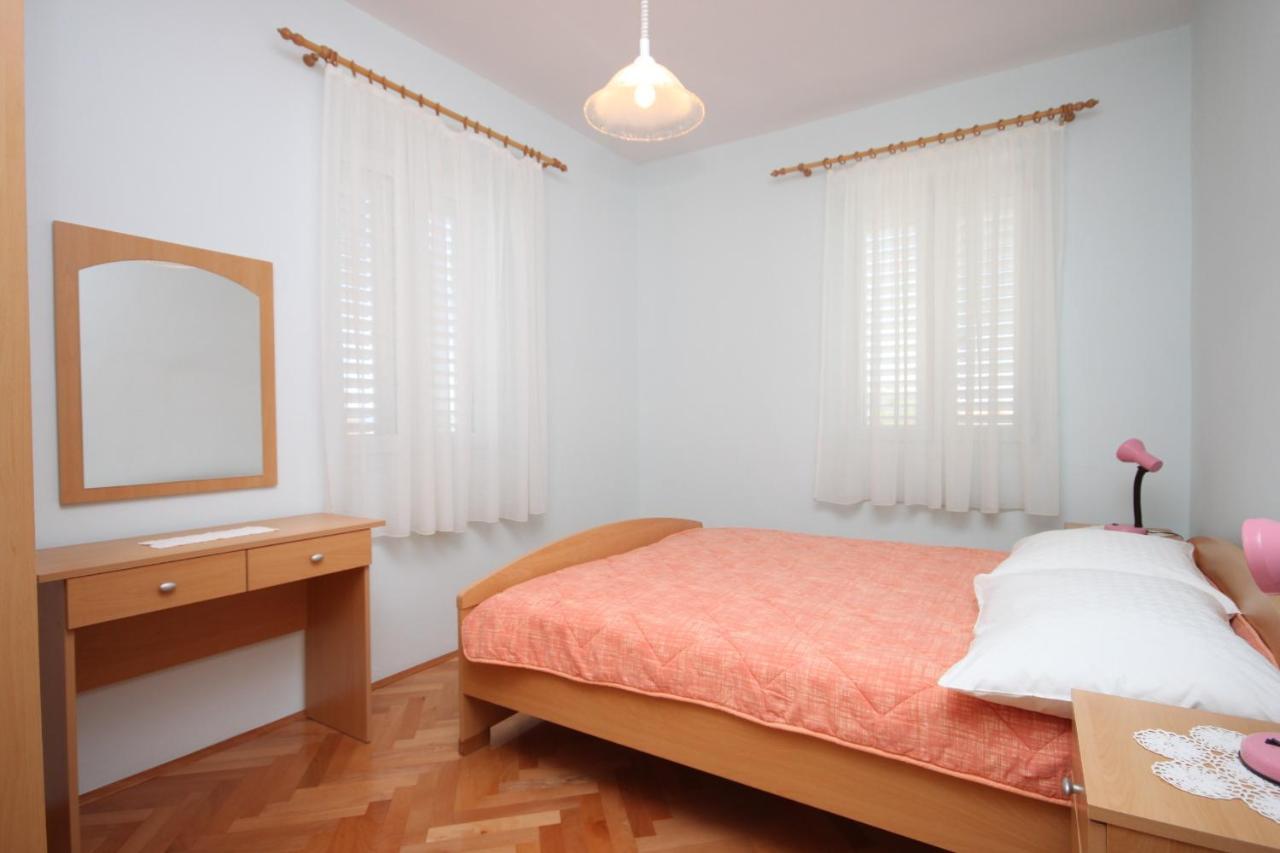 Apartments With A Parking Space Tkon, Pasman - 6216 외부 사진